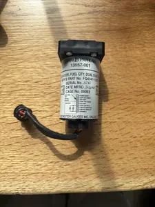 Cirrus Sr22 Fuel Gauge P/N 13557-001